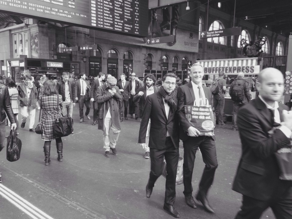 Kim Hipp, gefolgt von Raffael Ferrari & Joachim Schmidberger sowie der restlichen Truppe